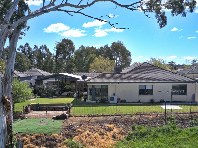 10 Charlton Place, Eastwood VIC 3875