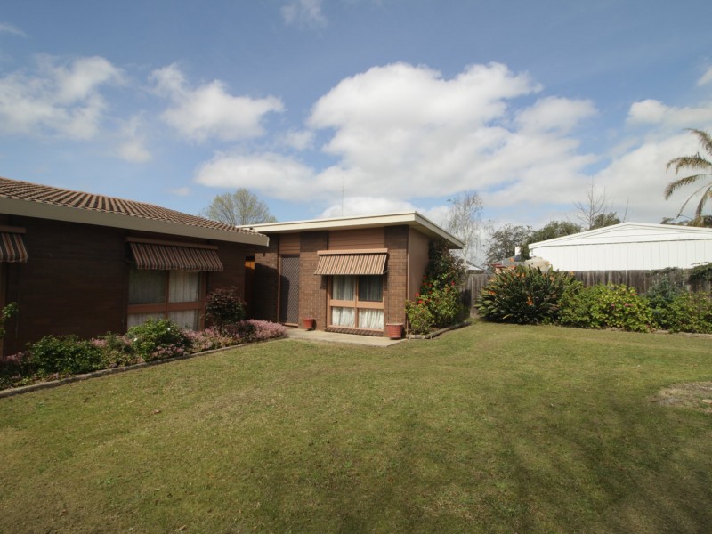 8 Grosvenor Court, Bairnsdale VIC 3875