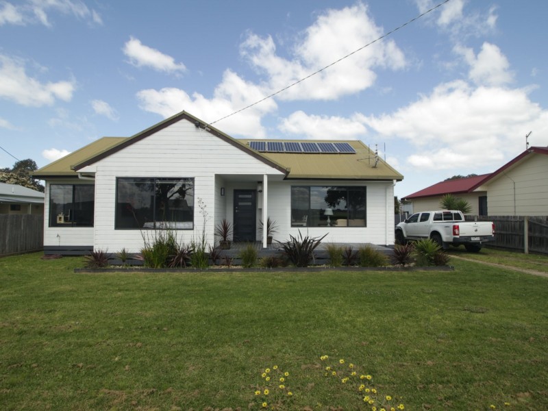 65 Main Street, Lindenow VIC 3865