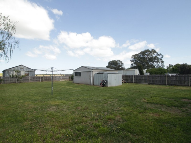 65 Main Street, Lindenow VIC 3865