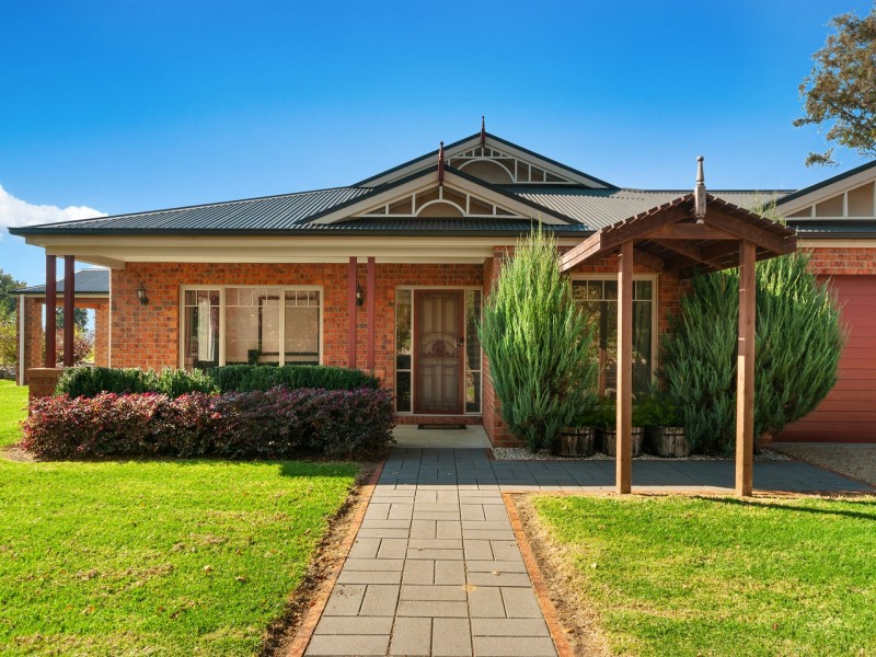 60 Fischers Lane, Wy Yung VIC 3875