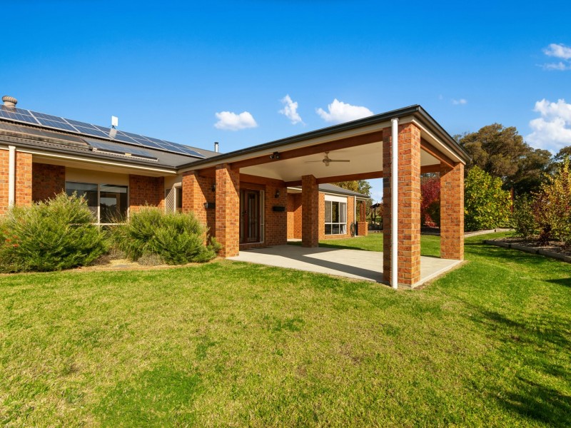 60 Fischers Lane, Wy Yung VIC 3875