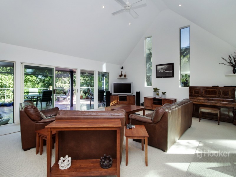 28 Robb Street, Bairnsdale East VIC 3875