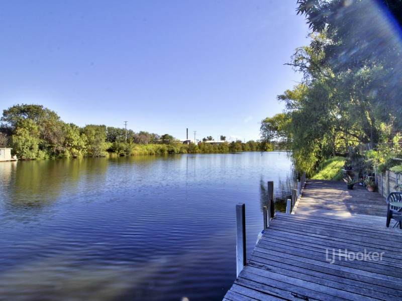 28 Robb Street, Bairnsdale East VIC 3875