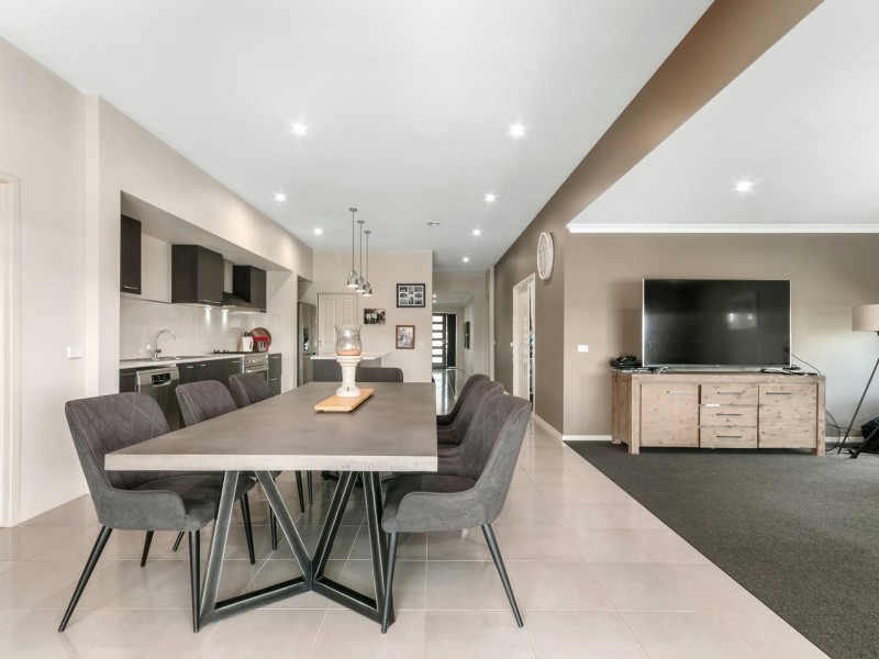 13 Len Cook Drive, Eastwood VIC 3875