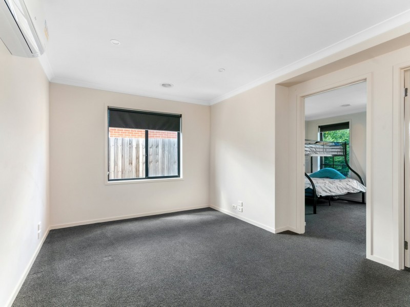 13 Len Cook Drive, Eastwood VIC 3875