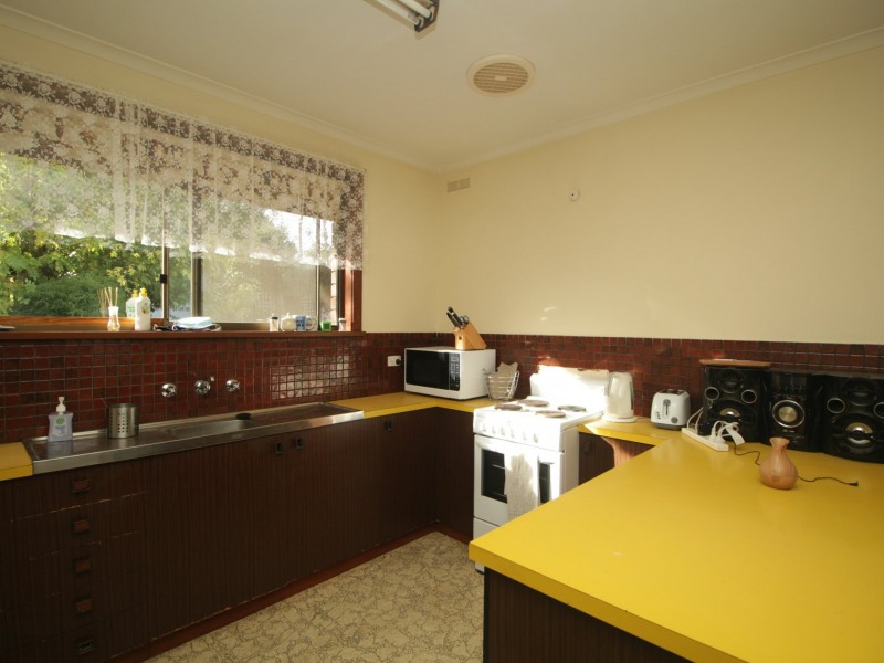 2/14 Dahlsen Crescent, Bairnsdale VIC 3875