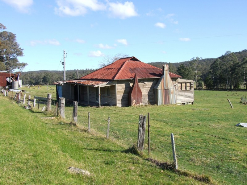 288 Holloways Road, Buchan South VIC 3885