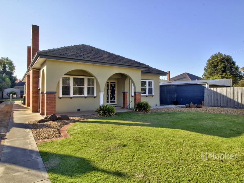 74 Francis Street, Bairnsdale VIC 3875