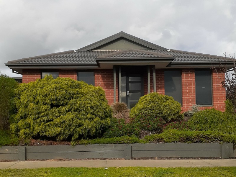 18A Lorimer Drive, Eastwood VIC 3875
