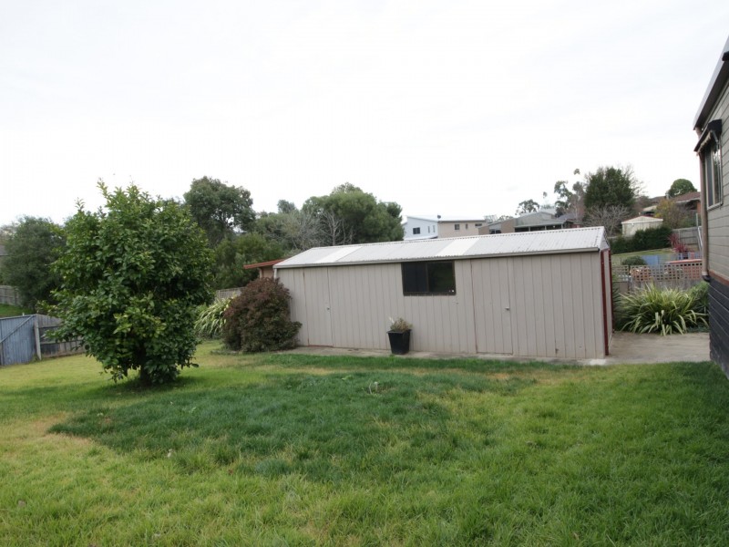 20 Ballantine Street, Bairnsdale VIC 3875