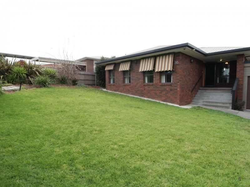 20 Ballantine Street, Bairnsdale VIC 3875