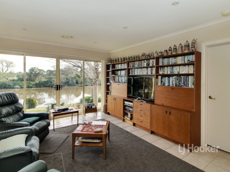 50 Robb Street, Bairnsdale VIC 3875