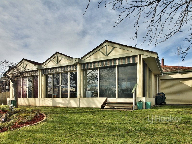 50 Robb Street, Bairnsdale VIC 3875