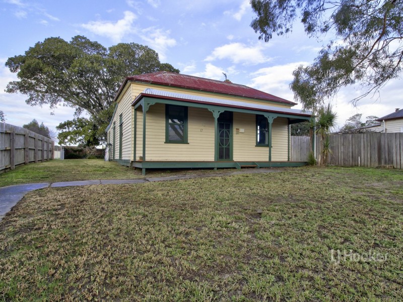 17 Macrae Street, Bairnsdale VIC 3875