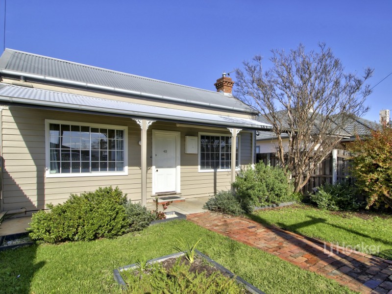 43 Pinnock Street, Bairnsdale VIC 3875