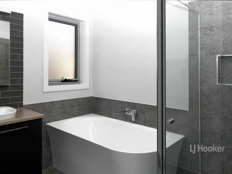 1 Bryan Place, East Bairnsdale VIC 3875