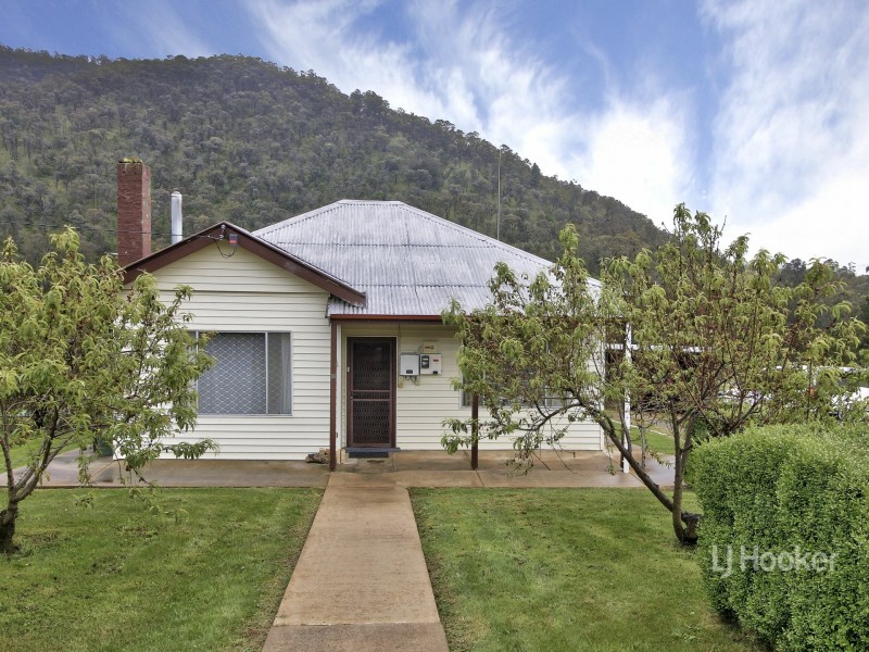 256 Day Avenue, Omeo VIC 3898