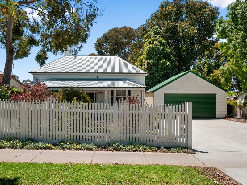 18 Victoria Street, Bairnsdale VIC 3875