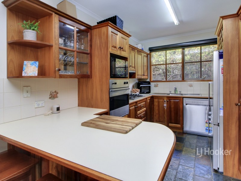 13 Harnham Drive, Bairnsdale VIC 3875