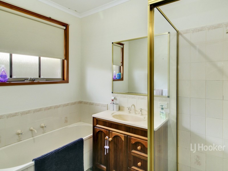 13 Harnham Drive, Bairnsdale VIC 3875