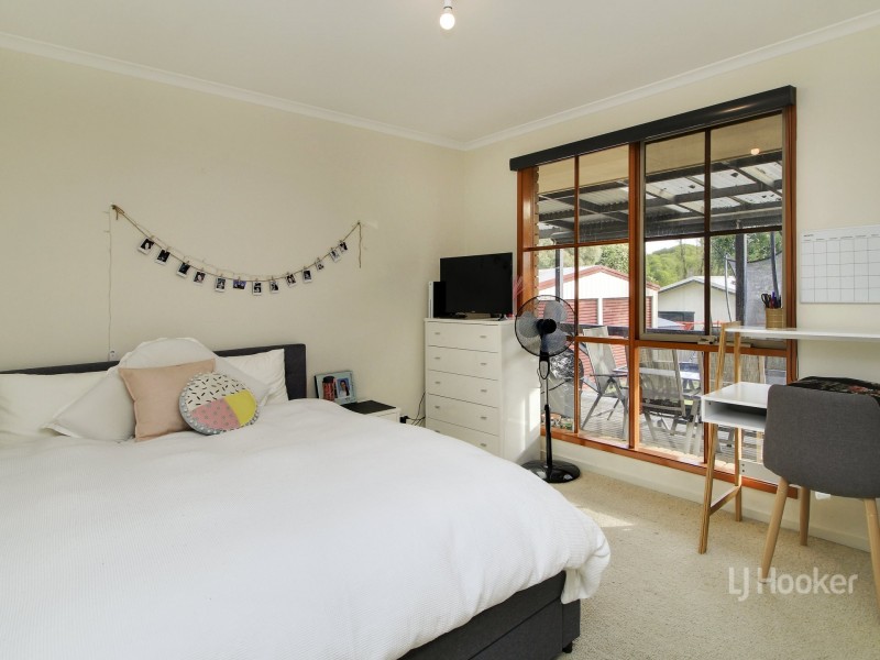 13 Harnham Drive, Bairnsdale VIC 3875