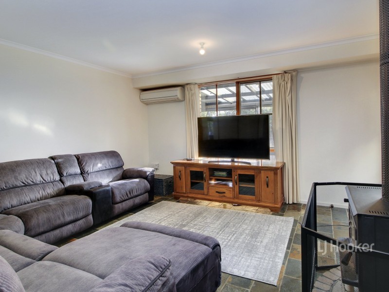 13 Harnham Drive, Bairnsdale VIC 3875