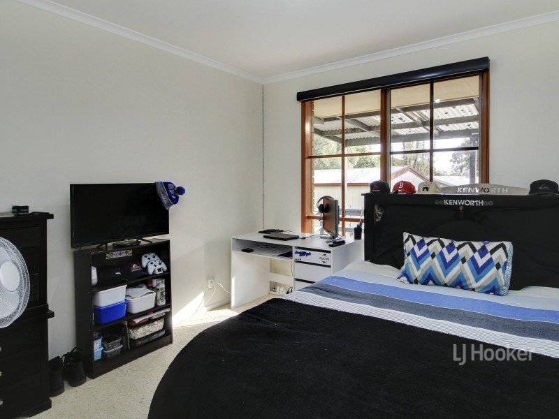 13 Harnham Drive, Bairnsdale VIC 3875