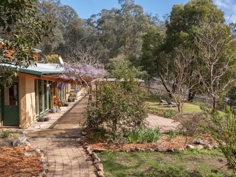 11 Cockatoo Lane, Bruthen VIC 3885
