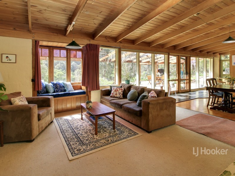11 Cockatoo Lane, Bruthen VIC 3885