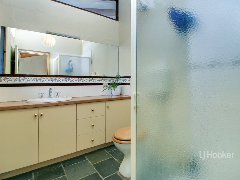 11 Cockatoo Lane, Bruthen VIC 3885