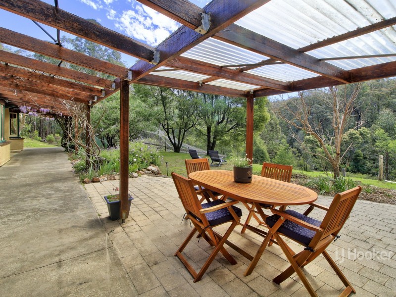 11 Cockatoo Lane, Bruthen VIC 3885