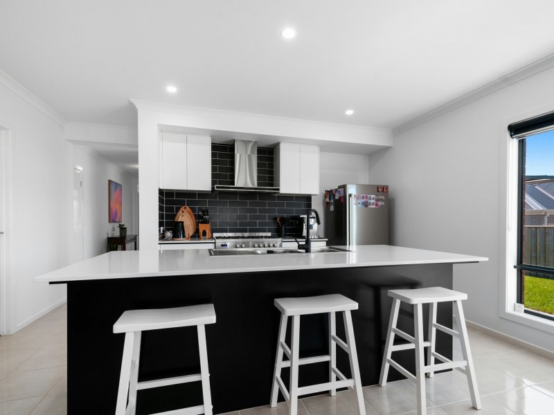 16 Flaxlily Court, Bairnsdale VIC 3875