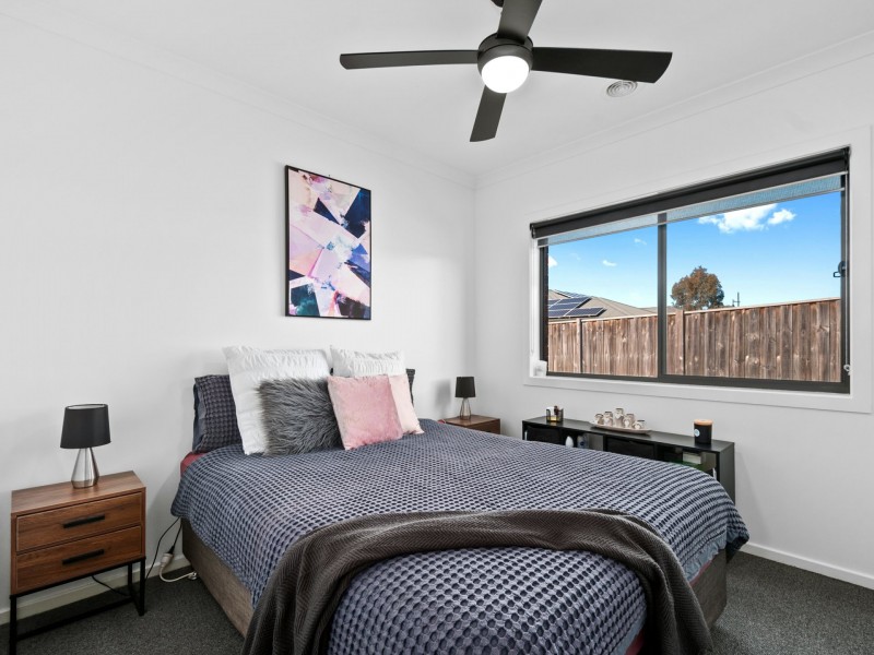 16 Flaxlily Court, Bairnsdale VIC 3875