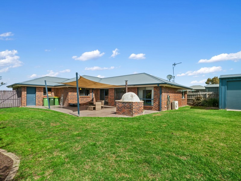 85 Gatehouse Drive, Eastwood VIC 3875