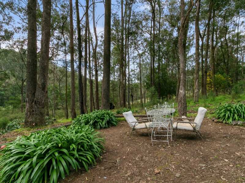 9 Cockatoo Lane, Bruthen VIC 3885