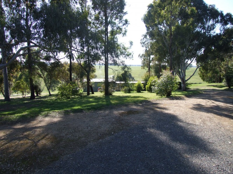 64 Lanteris Road, Wy Yung VIC 3875