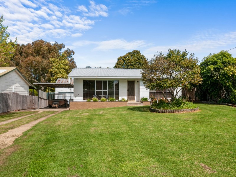 17 Scott Street, Bairnsdale VIC 3875
