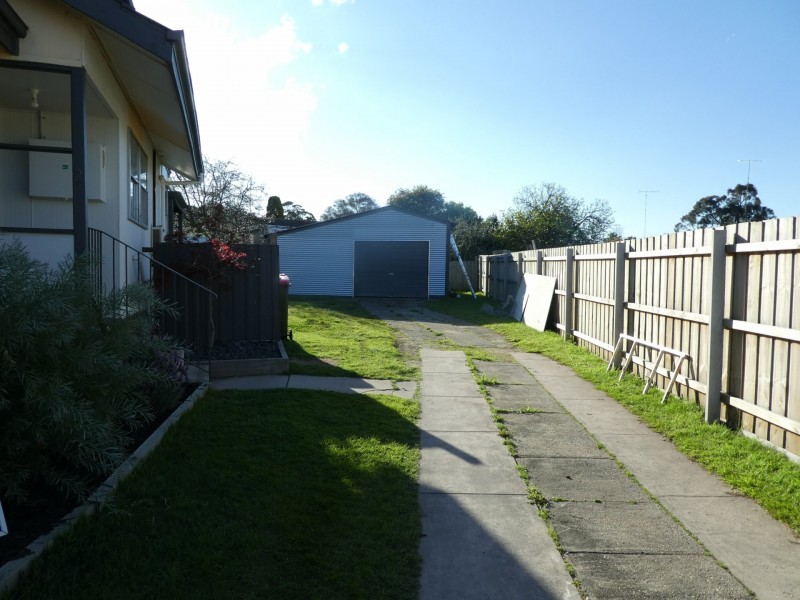 2 James Court, Bairnsdale VIC 3875