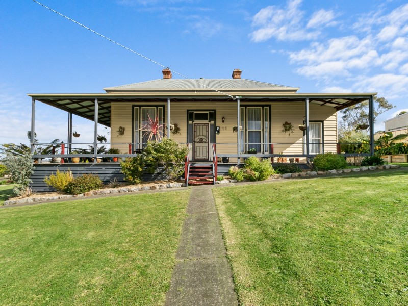 23-25 Great Alpine Road, Bruthen VIC 3885