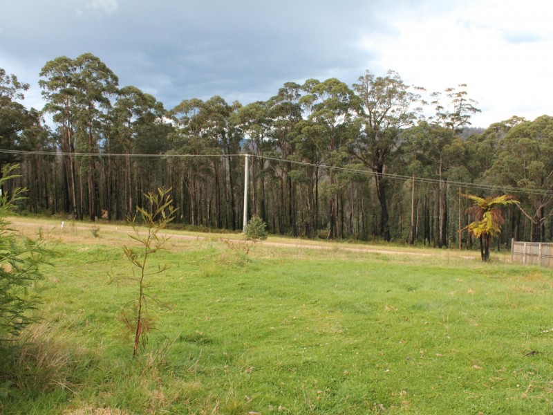 17 School Road, Club Terrace VIC 3889