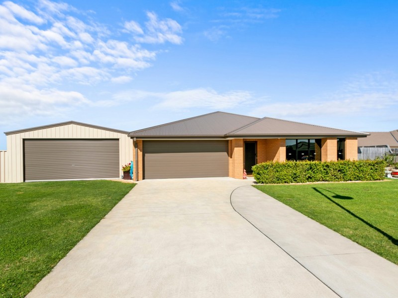1 Lowe Court, Eastwood VIC 3875