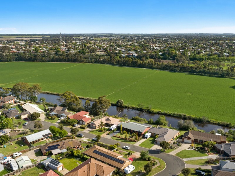 15 Bluff Court, Eastwood VIC 3875