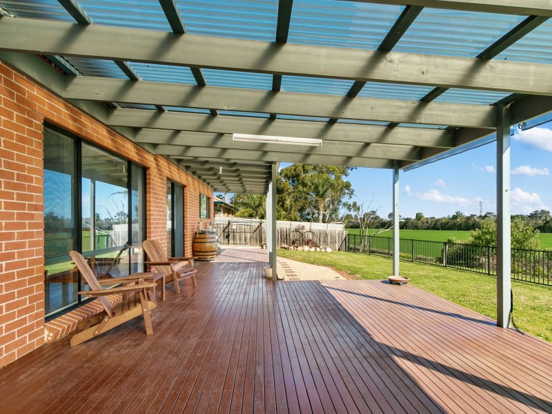 15 Bluff Court, Eastwood VIC 3875