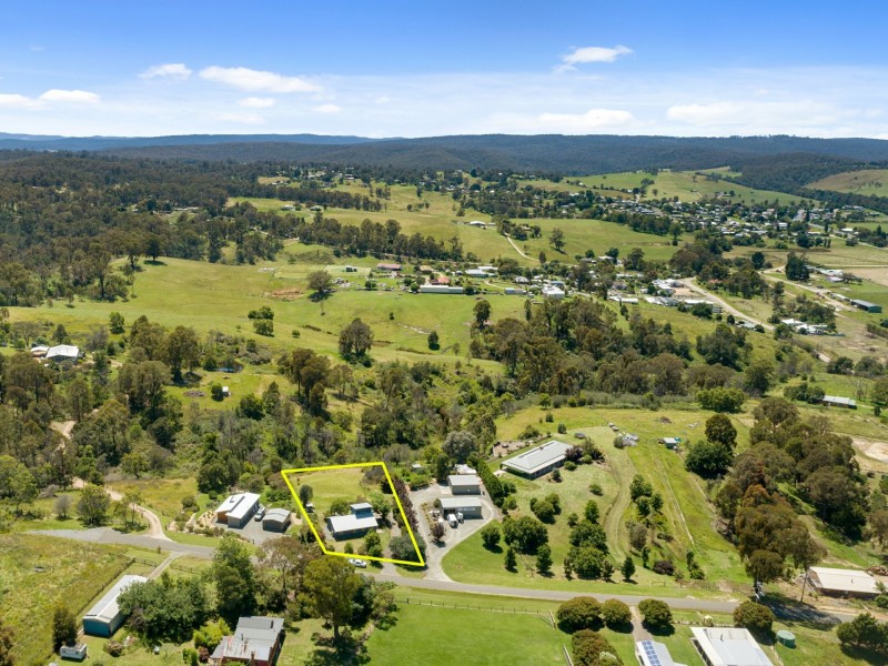 28 Lambournes Road, Bruthen VIC 3885
