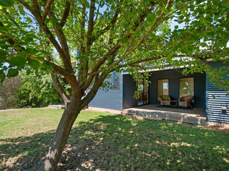 28 Lambournes Road, Bruthen VIC 3885