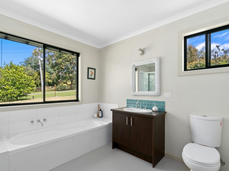 28 Lambournes Road, Bruthen VIC 3885
