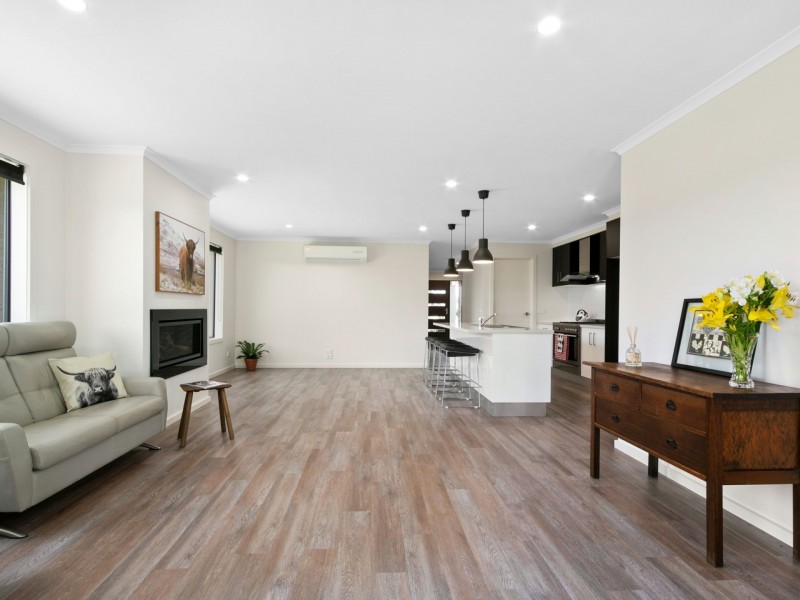 27 Shannon Boulevard, Bairnsdale VIC 3875