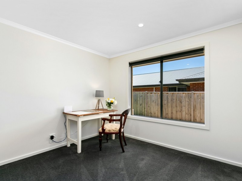 27 Shannon Boulevard, Bairnsdale VIC 3875