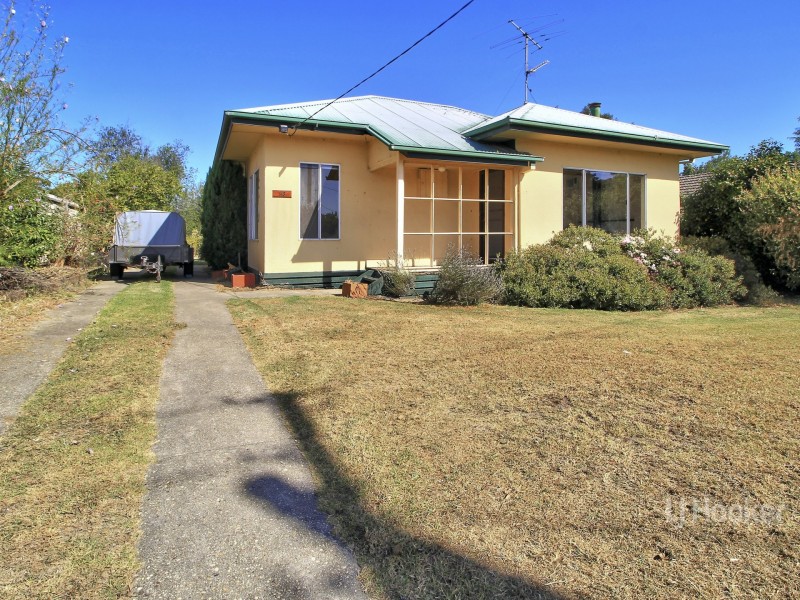 143 Dalmahoy Street, Bairnsdale VIC 3875